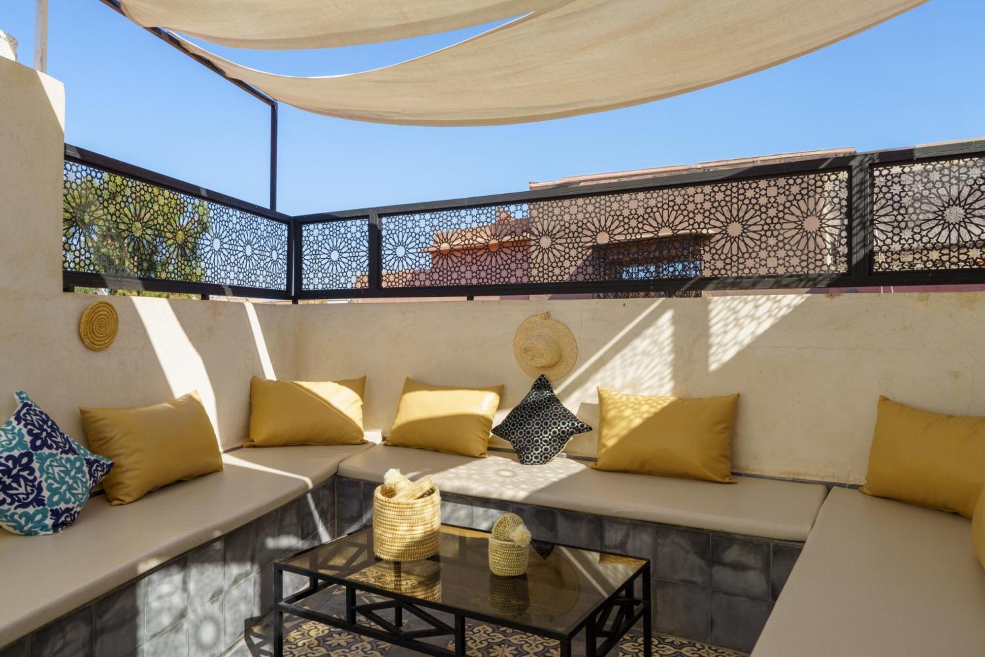 Riad 4 Chambres - Piscine & Petit Dejeuner Gratuit - Wifi Fibre Optique Marrakesh Buitenkant foto