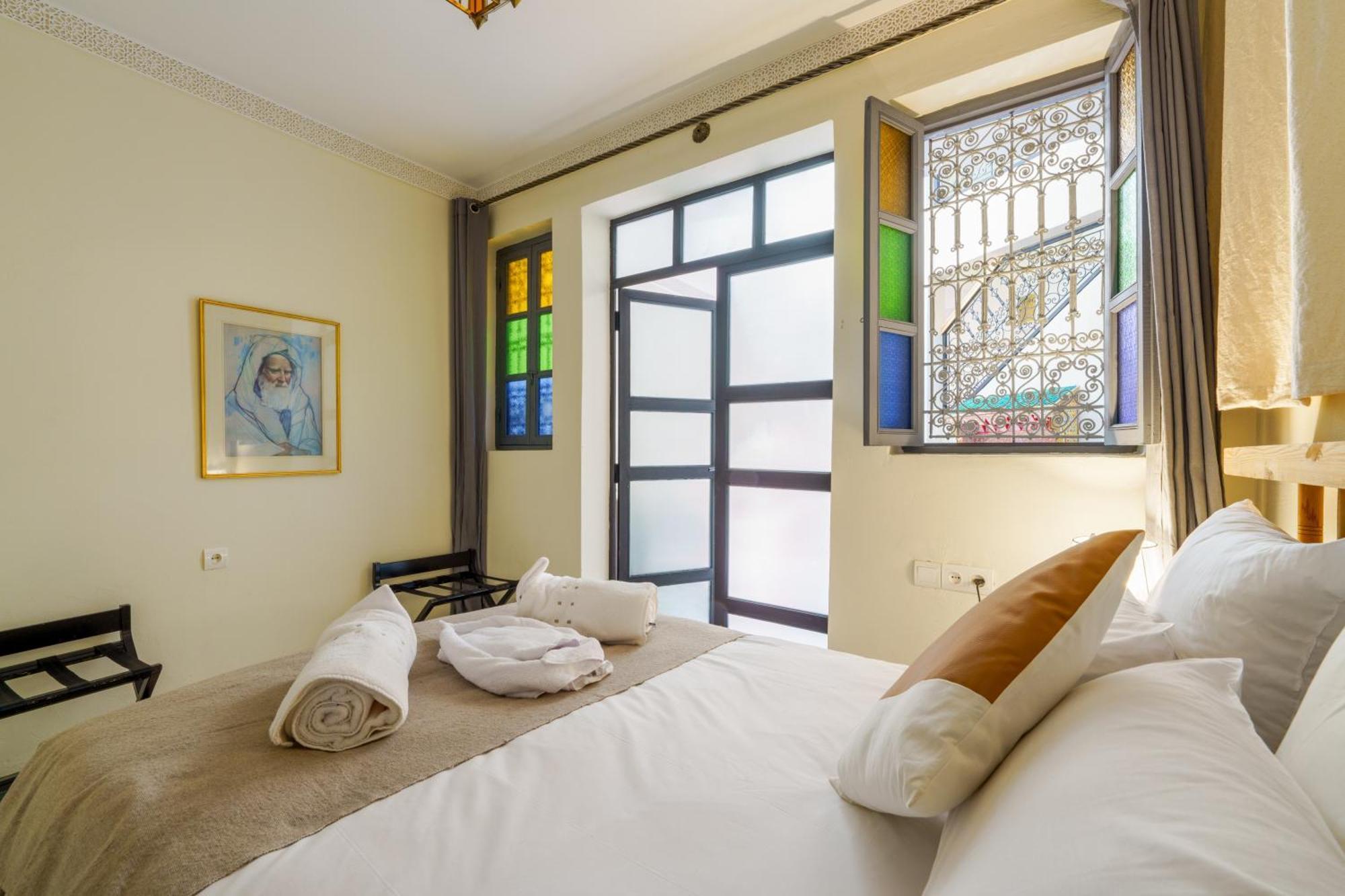 Riad 4 Chambres - Piscine & Petit Dejeuner Gratuit - Wifi Fibre Optique Marrakesh Buitenkant foto