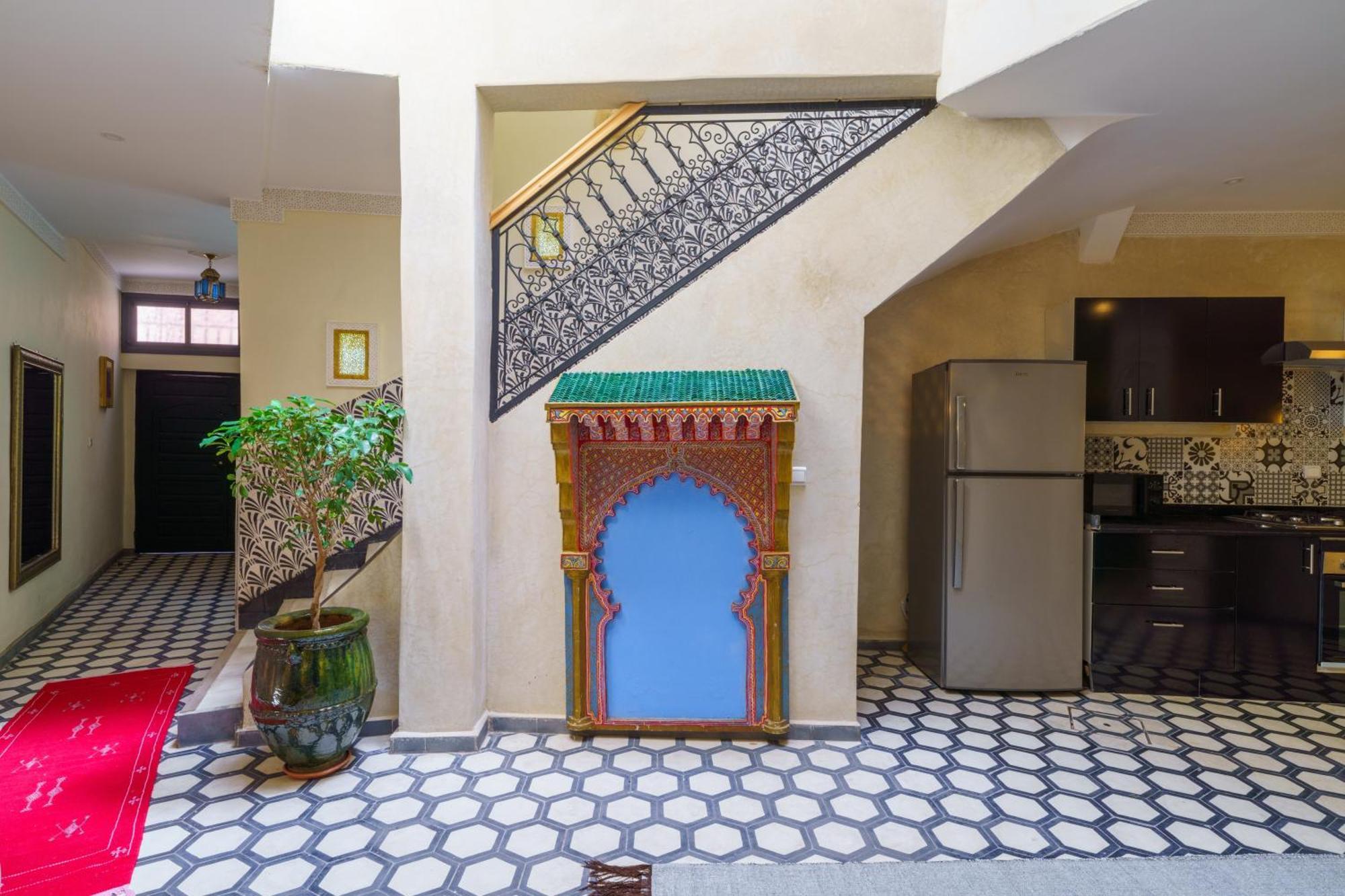 Riad 4 Chambres - Piscine & Petit Dejeuner Gratuit - Wifi Fibre Optique Marrakesh Buitenkant foto