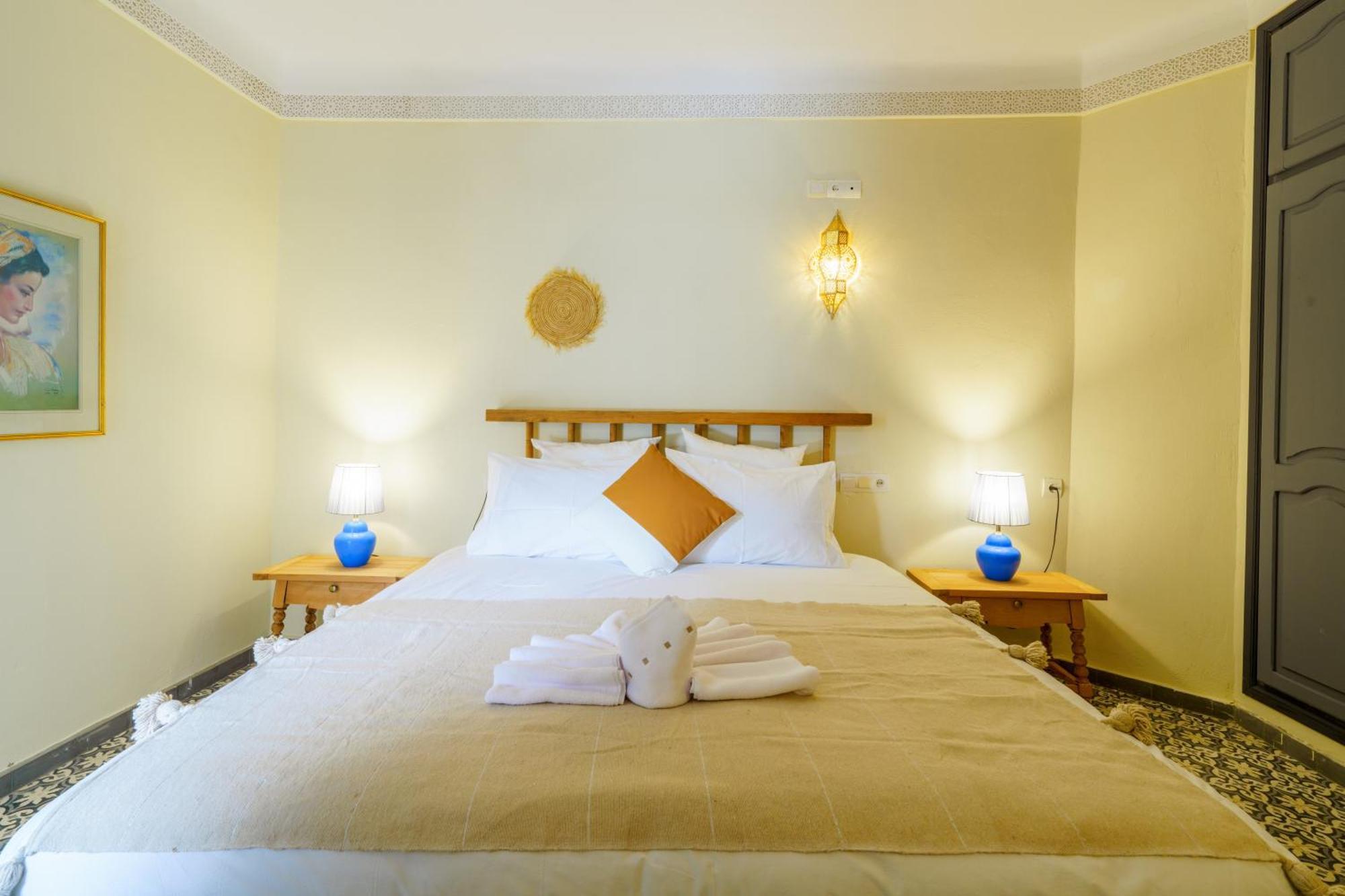Riad 4 Chambres - Piscine & Petit Dejeuner Gratuit - Wifi Fibre Optique Marrakesh Buitenkant foto