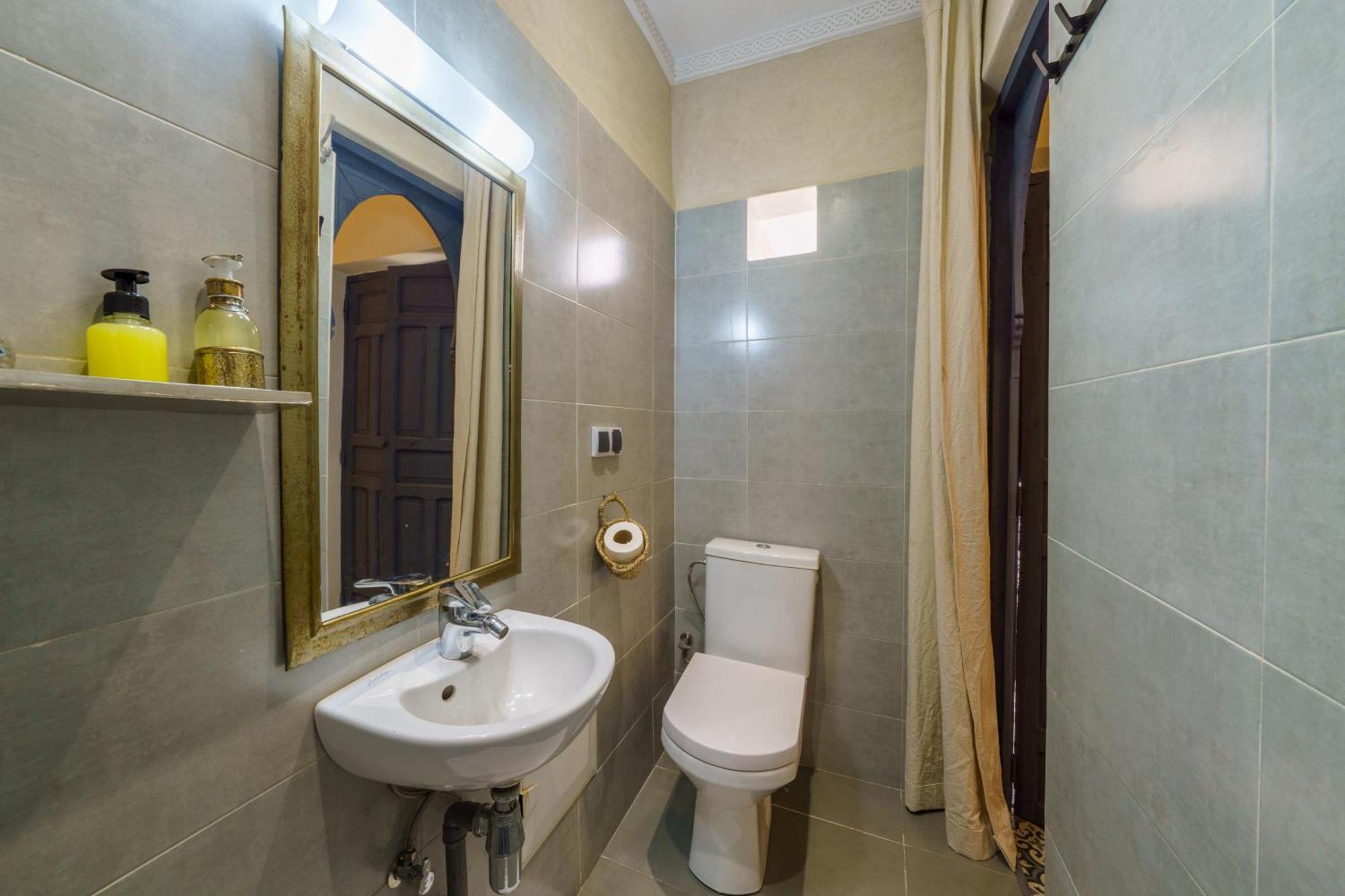 Riad 4 Chambres - Piscine & Petit Dejeuner Gratuit - Wifi Fibre Optique Marrakesh Buitenkant foto