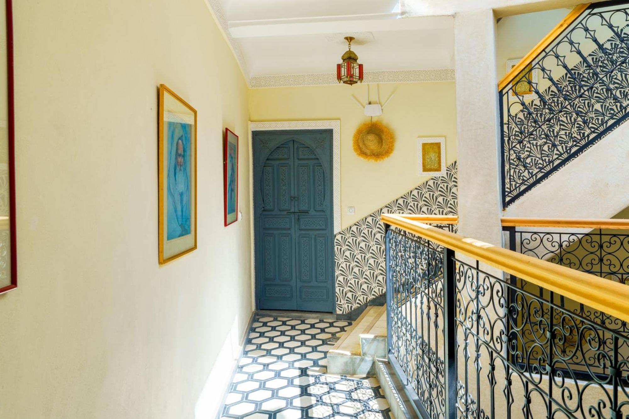 Riad 4 Chambres - Piscine & Petit Dejeuner Gratuit - Wifi Fibre Optique Marrakesh Buitenkant foto