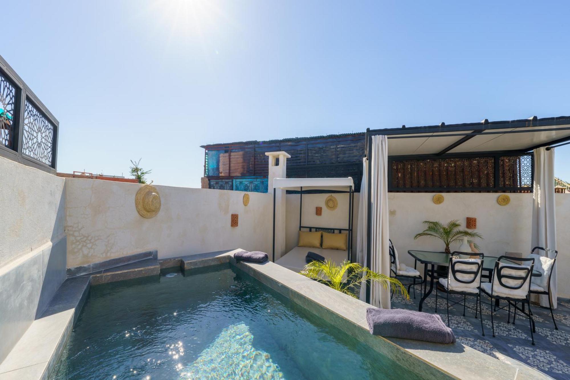 Riad 4 Chambres - Piscine & Petit Dejeuner Gratuit - Wifi Fibre Optique Marrakesh Buitenkant foto